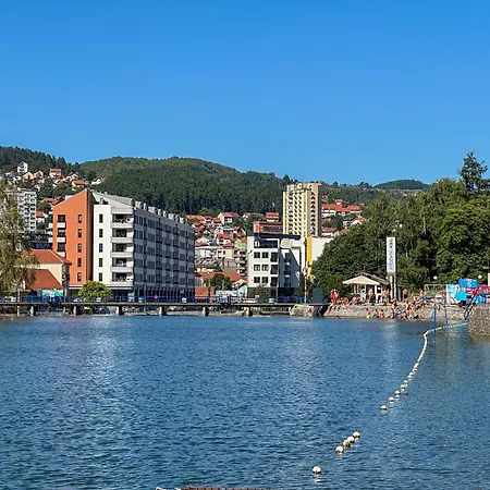 Apartman Stan Na Dan Pogled Na Reku