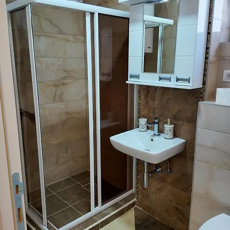 Apartment Stan Na Dan Pogled Na Reku Uzice